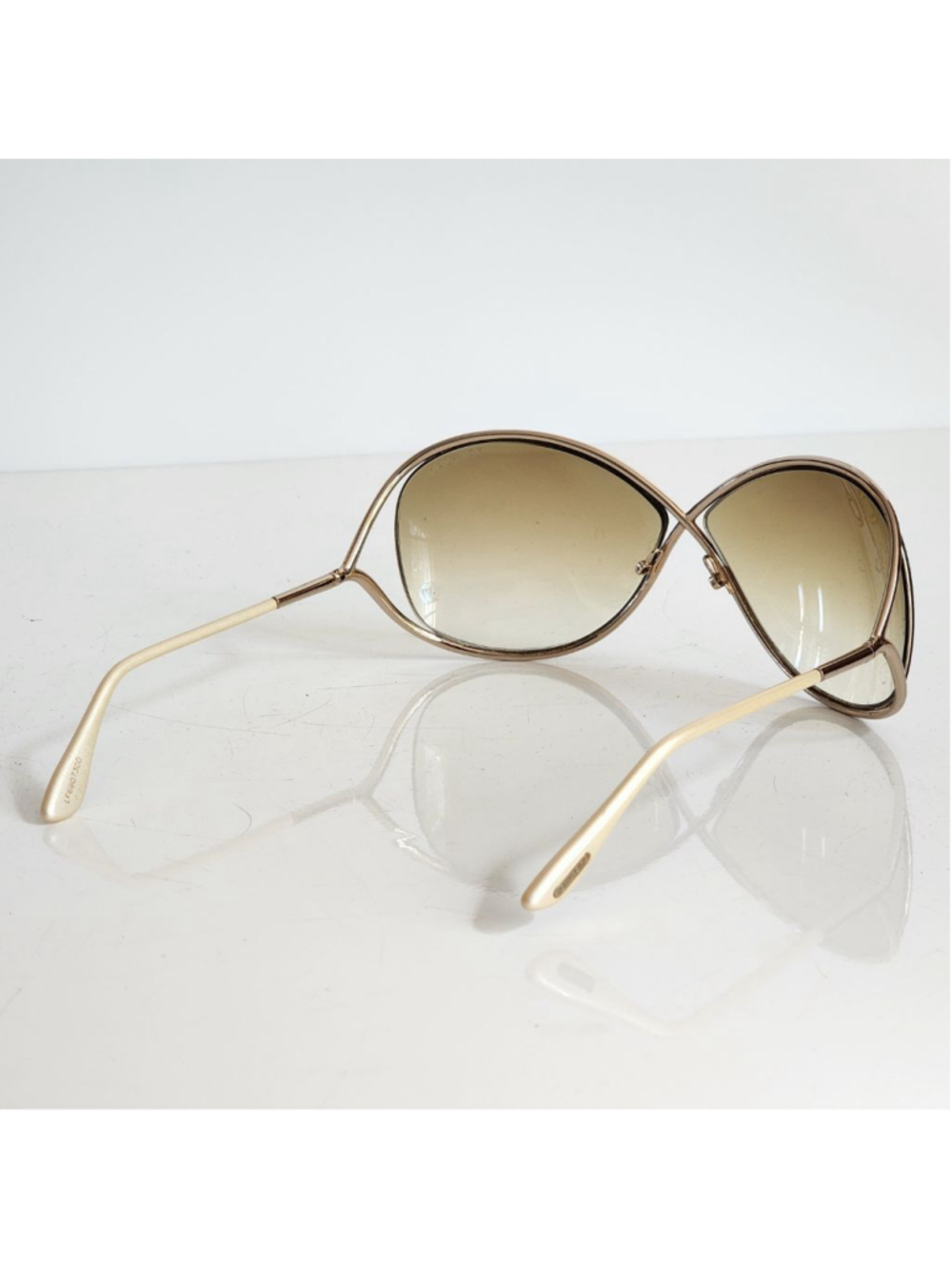 TOM FORD Miranda Gold Brown Oversized Gradient Butterfly Sunglasses - Picture 5 of 7